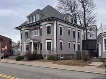 Building Photo - 79 Robert St Unit 1