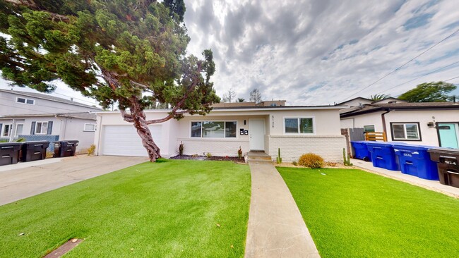 Comfortable 4 Bed 2 Bath House!! - Comfortable 4 Bed 2 Bath House!!