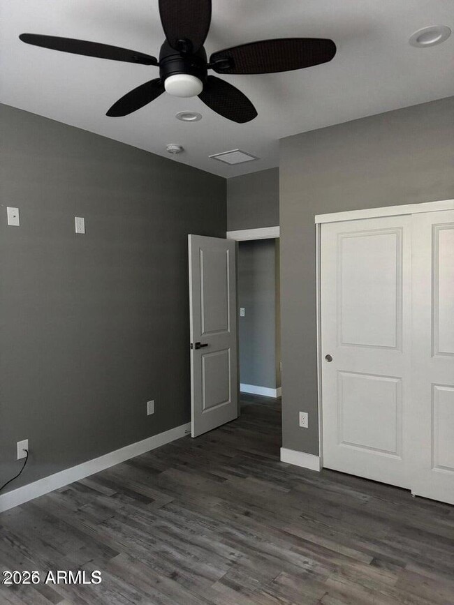 Photo - 1406 E Cinnabar Ave