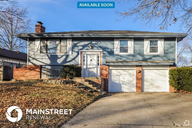 Building Photo - 15912 W 153rd St Rental