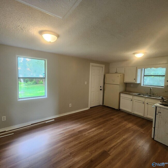 Photo - 3706 Wilbanks Dr