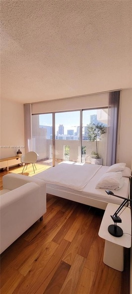 Photo - 800 West Ave Unit PH-37