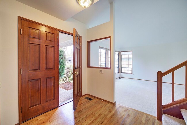 Photo - 4Bd/2.5Ba Sammamish Home