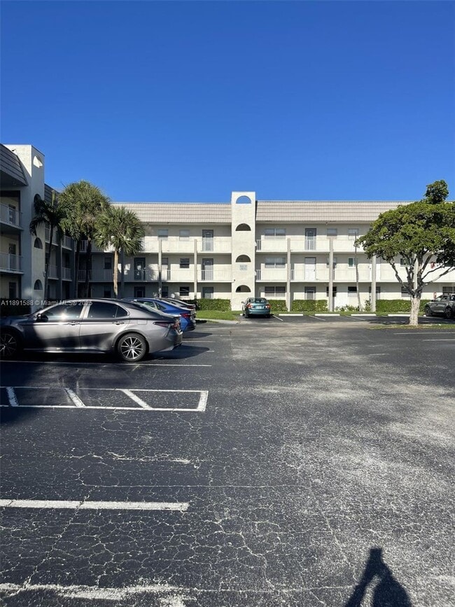 Photo - 8515 Sunrise Lakes Blvd Unidad 103