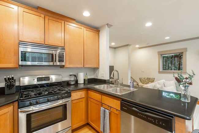 Photo - 1916 E Spruce St Unit SI ID1036059P