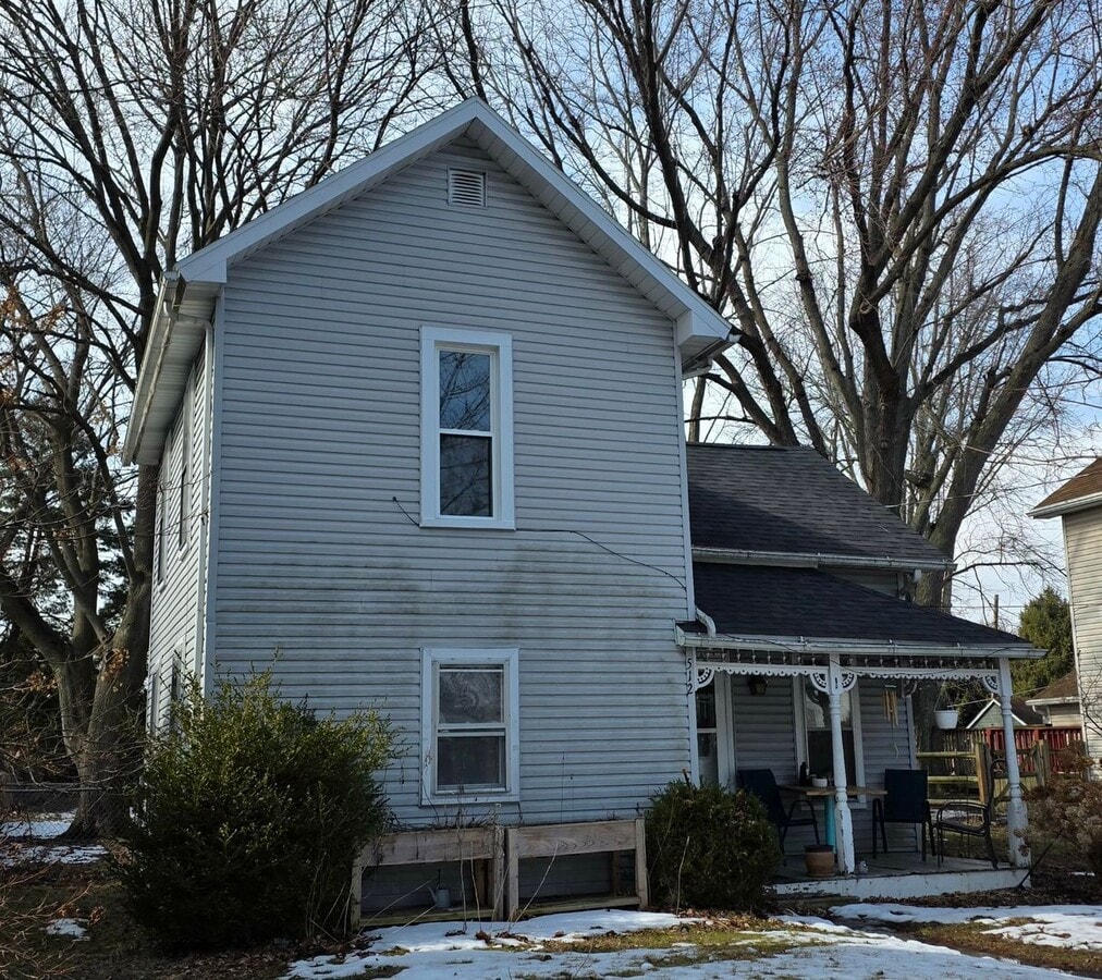 Three bedroom One bath - Three bedroom One bath