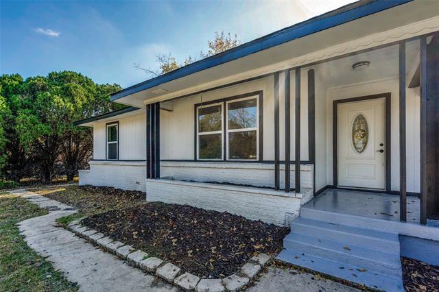 Photo - 901 Woodleigh Dr