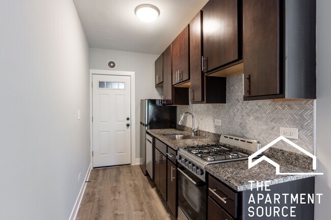 Photo - 3540 N Broadway St Unit DS38