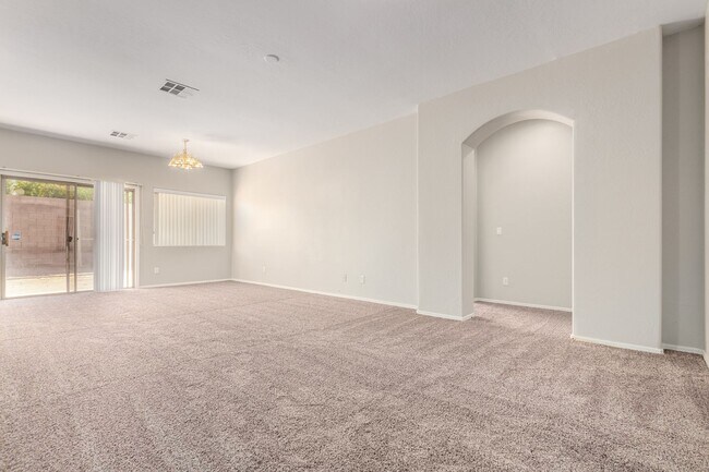 Photo - Awesome 3 bedroom / 2 bath in Cordova Estates - 83rd Ave & Buckeye Rd