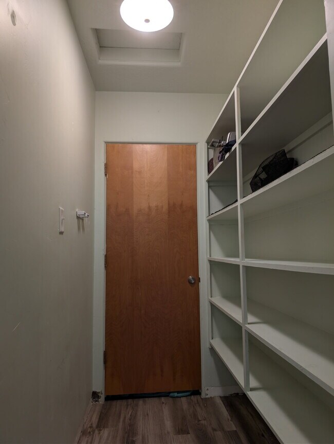 Photo - Updated Studio Apartment in Ephraim – All Utilities Included + Pet Friendly Unidad Studio