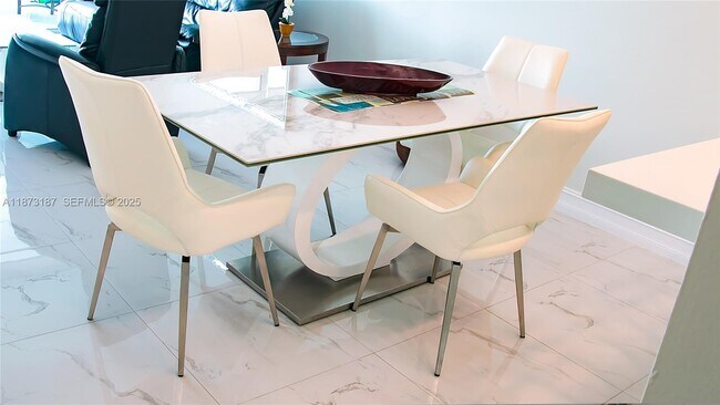 Photo - 18100 N Bay Rd Unit 906