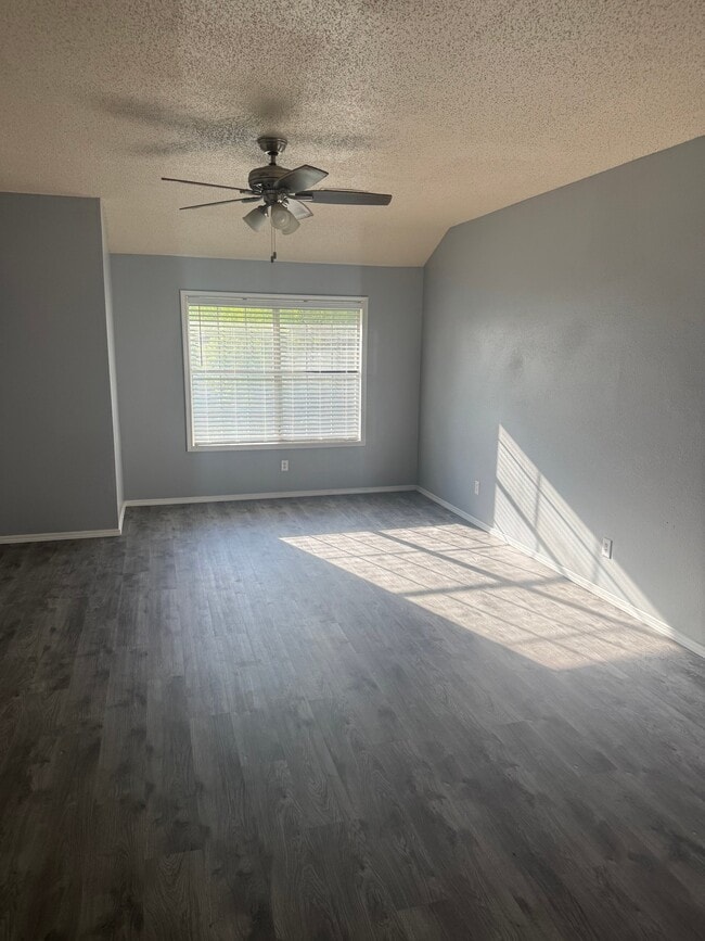 Building Photo - 607 Methodist Ave