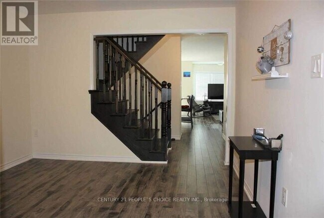 Photo - 48 Donlamont Cir