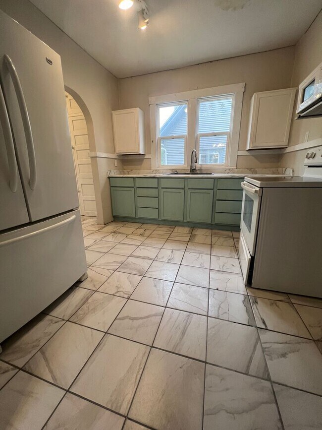 Photo - 915 5th Ave N Unit ~ 915 5th Ave North #1