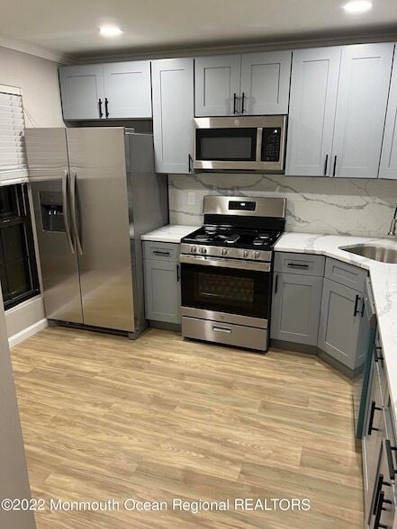 Photo - 269 Bromley Pl