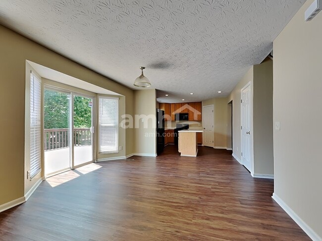 Photo - 5774 Eagle Creek Ct