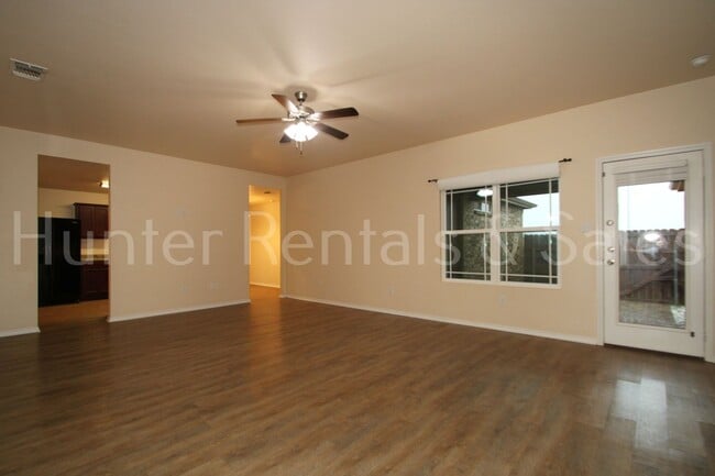 Photo - $500 off first month’s rent!