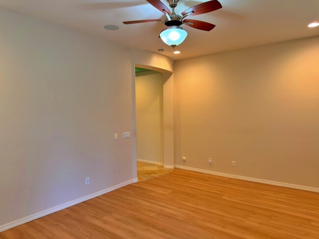 Photo - 737 E Charlevoix Ave