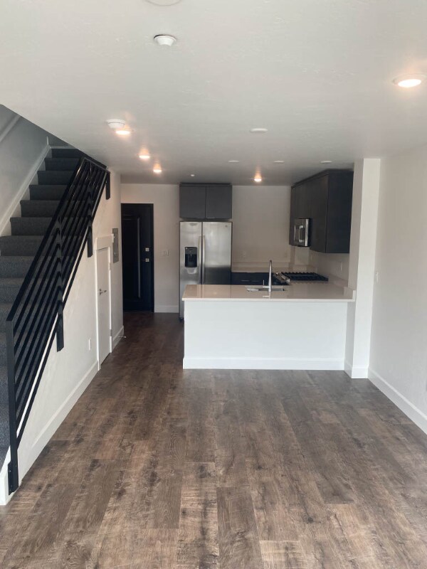 930 Blue River Pkwy