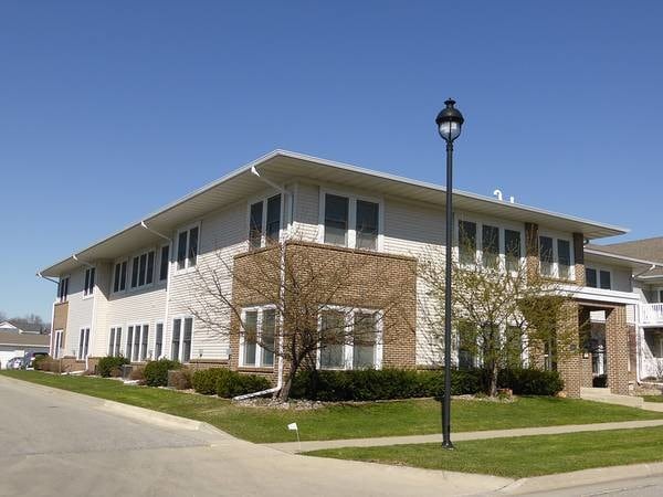 Welcome home - 2425 Aspen Rd Unit 003