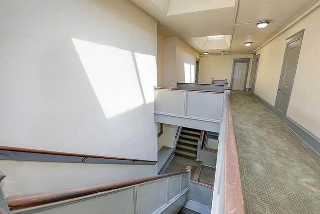 Photo - Roycroft Apartments