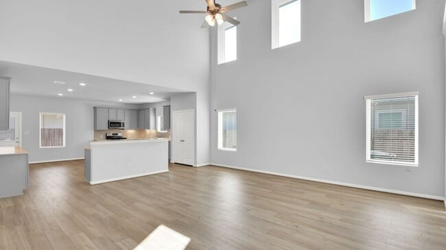 Photo - 113 Greenthread Dr