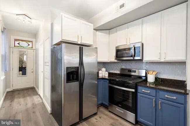 Photo - 57 E Heath St