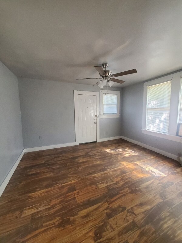 307 E Lambert St