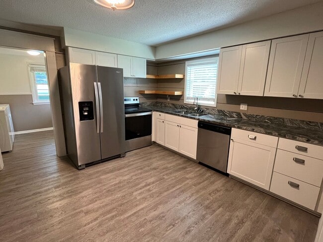 Photo - 204 N Frankfort Ave