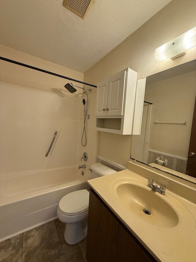 Photo - 89 Aspen Pl