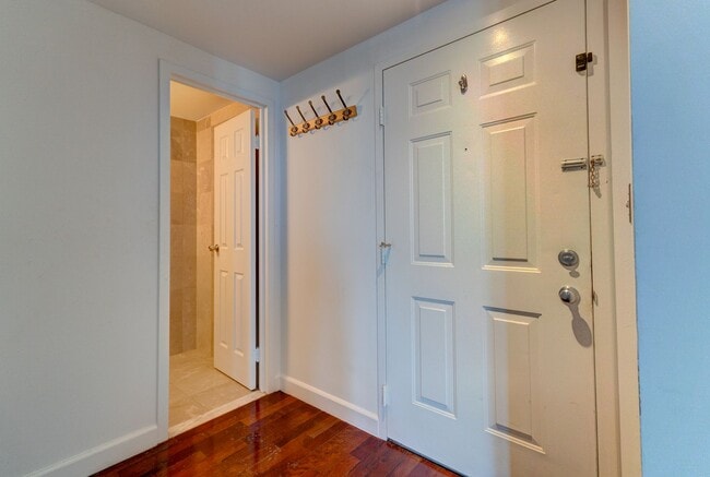 Photo - 116 Court St Unidad 502