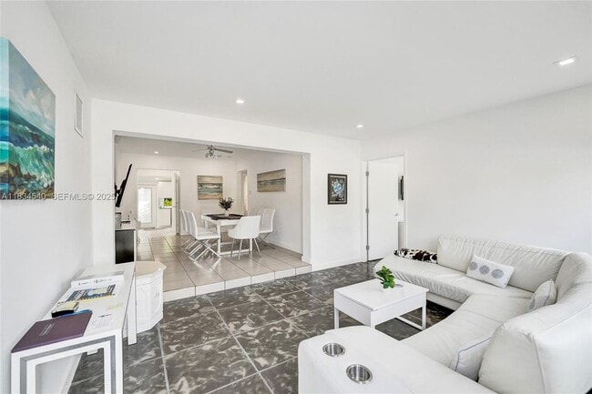 Photo - 3305 NE 16th Ct