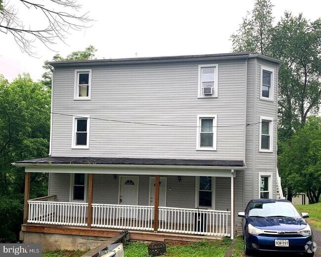 Building Photo - 727 E D St Rental