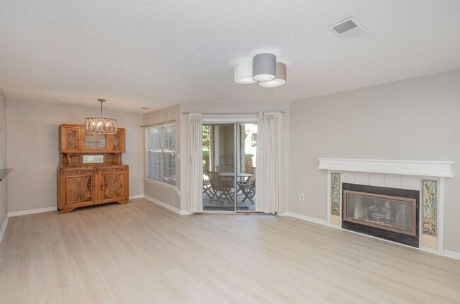Photo - Delightful 2-bedroom, 2-bathroom condo