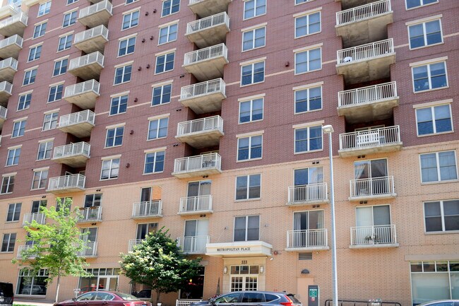 Photo - 333 W Mifflin St Unidad 5050