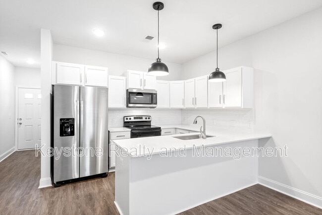 Photo - 760 Tracy Ln