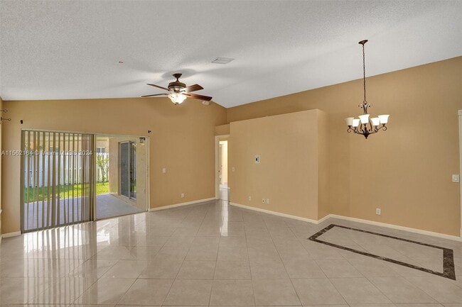 Photo - 1425 Mira Vista Cir