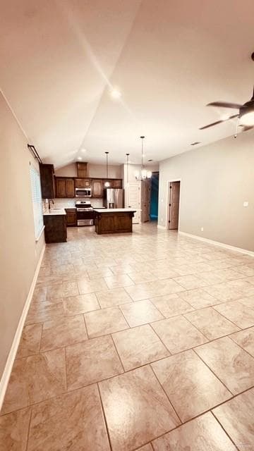 18 South Dr