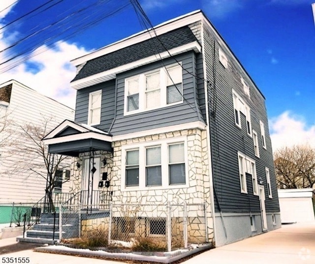 Building Photo - 490 S 20th St Unit 2 Rental