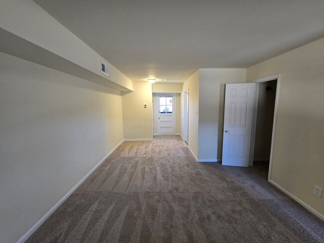 5211 Collindale Rd