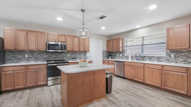 Photo - 43 Beacon Way