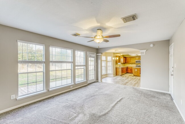 Photo - 519 Holly Crest Dr