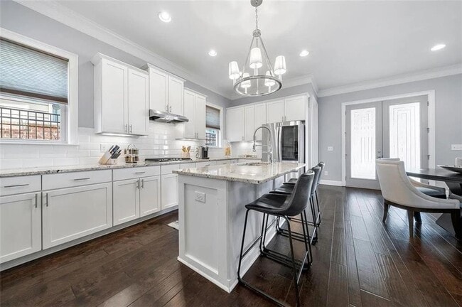 Photo - 3165 Oakdale Rd