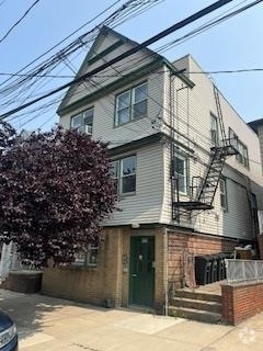 Building Photo - 131 W 25th St Rental