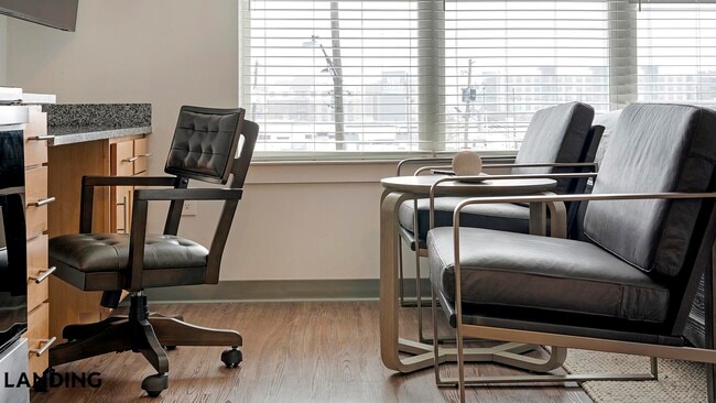 Photo - 302 13th St S Unit 327