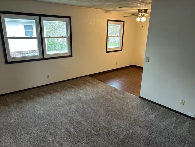 Walcott Manor Apartments