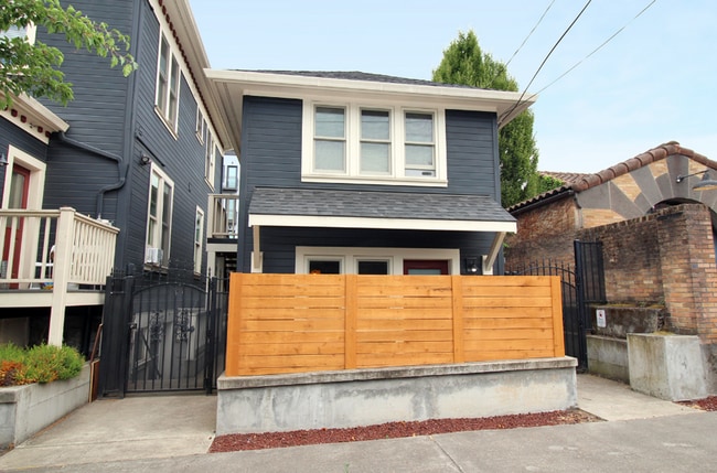 Photo - 220 NW 17th Ave Unit A-2