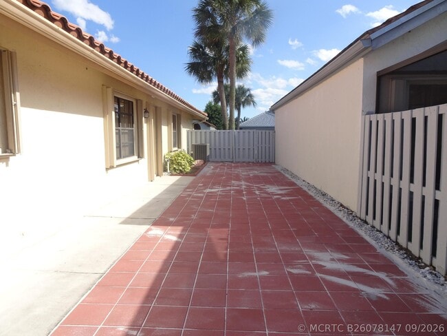173 Executive Cir