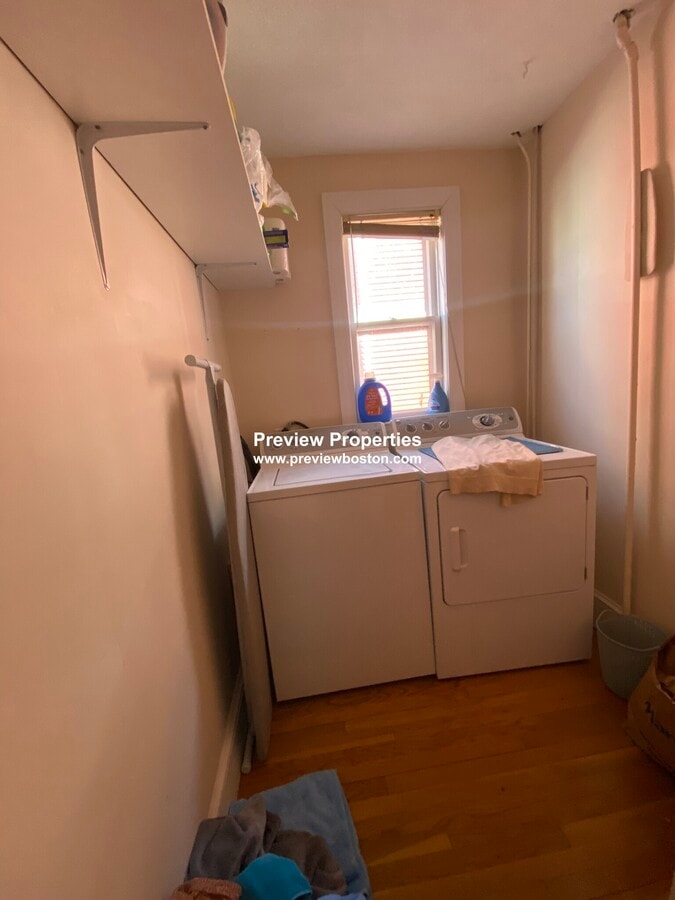 Photo - 18 Fairbanks St Unidad 1
