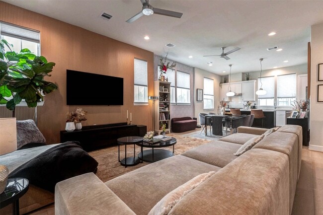 Photo - 2802 Grand Fountains Dr